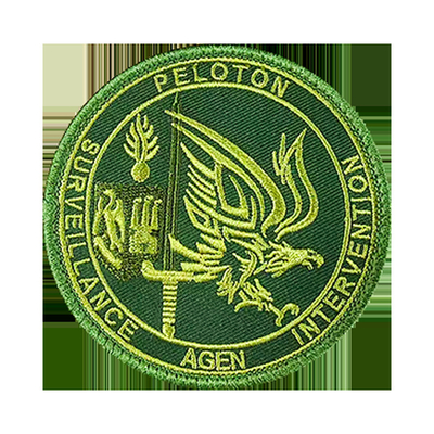Patch logo kain tenunan bordir dengan gantungan hook untuk topi dan pakaian yang disesuaikan