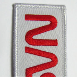 Iron On Embroidery Patch Custom Twill Fabric Embroidery Patch untuk Seragam Jaket Topi dan Lebih Low MOQ Free Artwork Fast Sample Tim